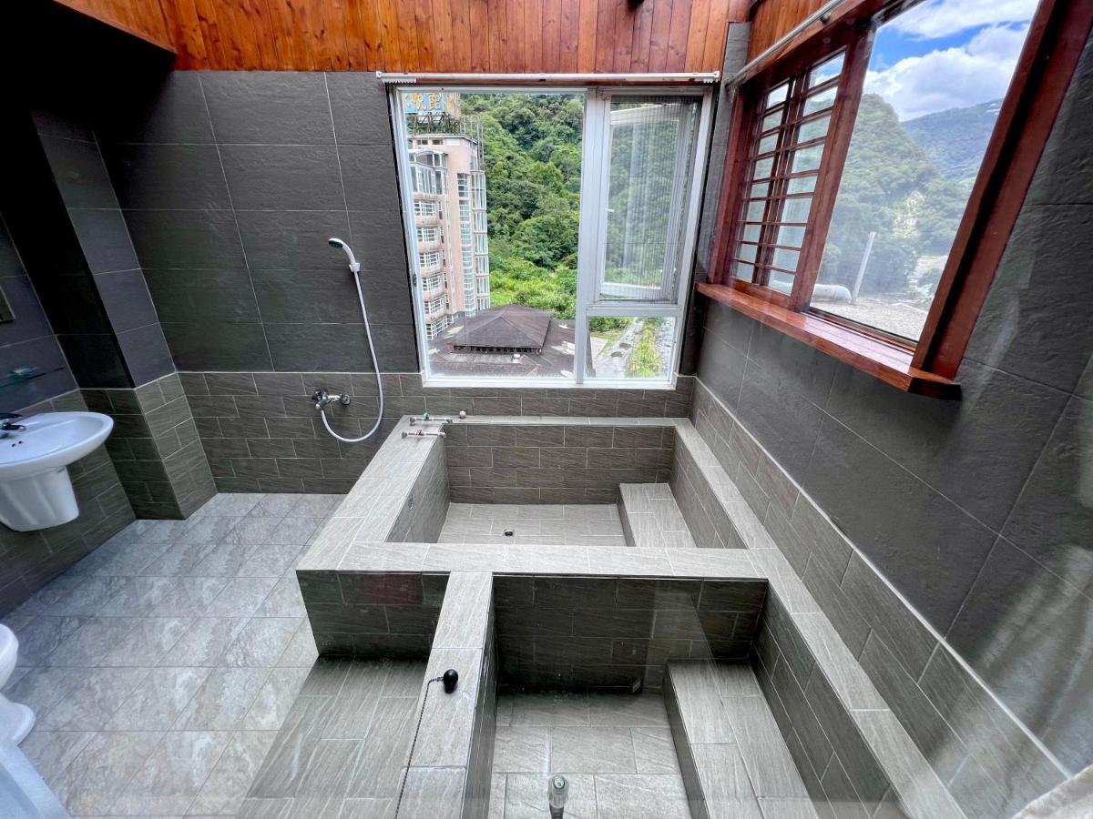 Ying Su Health Spa Hotel Ren'ai Exterior photo
